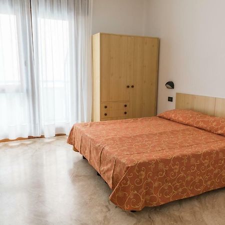 Hotel Sabrina Sottomarina Εξωτερικό φωτογραφία